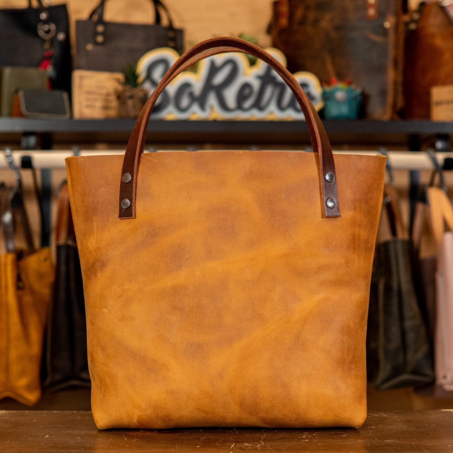 SoRetro Especial Perfect FYG Leather Crossbody Tote Sandia Peak with