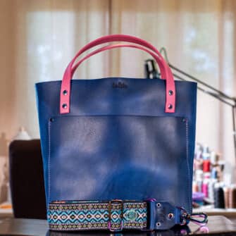 SoRetro Verdura Perfect FYG Leather Crossbody Tote – Mare Forte Cobaltiniossimo with Blue Ridge Mountains on Tropical Beach Blue Webbing – Chromalusion Hardware