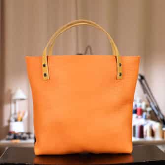 Alternative view of SoRetro Especial Reservo Perfect FYG Leather Crossbody Tote – Pumpkin Birb with Limited Retro Harvest Blooms on Mustard Cotton Webbing – Gunmetal Hardware