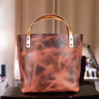 Alternative view of SoRetro Especial Reservo Perfect FYG Leather Crossbody Tote – Aged Oak Barrel No. 11 with Exclusivo Fantasy Feathers Rose Dusk on Dusty Rose Cotton Webbing – Chromalusion Hardware