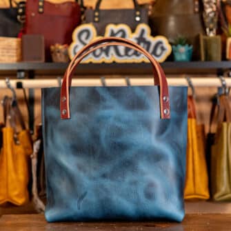 Alternative view of SoRetro Especial Reservo Perfect FYG Leather Crossbody Tote – Huron's Revenge with Limited Flores y Frambuesas on Super Special Striped SoRetro webbing – Gunmetal Hardware