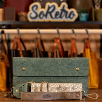 SoRetro Verdura FYG Crossbody Clutch - La Tela Saggia with Exclusivo Flores del Cortijo on Khaki Cotton Webbing - Bronze Hardware