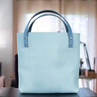 Alternative view of SoRetro Especial Reservo Perfect FYG Leather Crossbody Tote – Frosted Blue Spruce with Exclusivo Grove Park Gardens Periwinkle on Light Gray Cotton Webbing – Silver Hardware