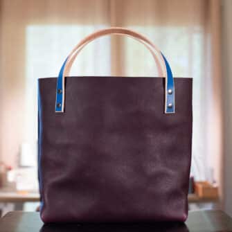 Alternative view of SoRetro Verdura Perfect FYG Leather Crossbody Tote – Cacciatore di Melanzana with Exclusivo Alicia in Wonderland on Fuchsia Cotton Webbing – Gunmetal Hardware
