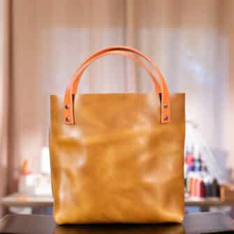 Alternative view of SoRetro Especial Reservo Mini+ FYG Leather Crossbody Tote – Golden Oak with Heritage Betsie River Sunshine on Sienna Cotton Webbing – Chromalusion Hardware