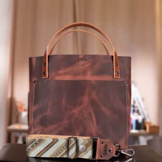 SoRetro Especial Reservo Perfect FYG Leather Crossbody Tote – Rustic Rose with Heritage My Tie Sage on Dune Cotton Webbing - Gunmetal Hardware